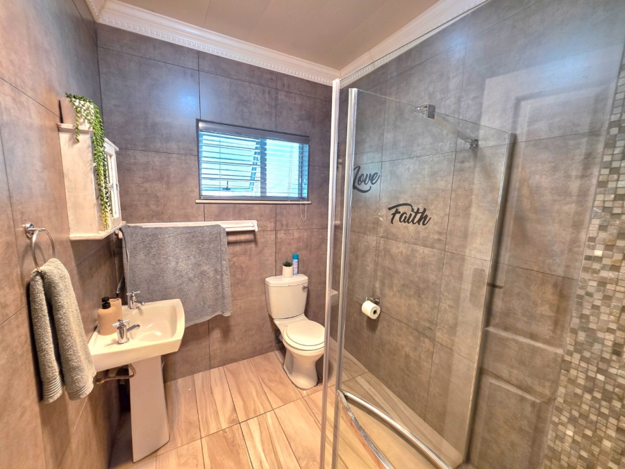 4 Bedroom Property for Sale in Panorama Free State